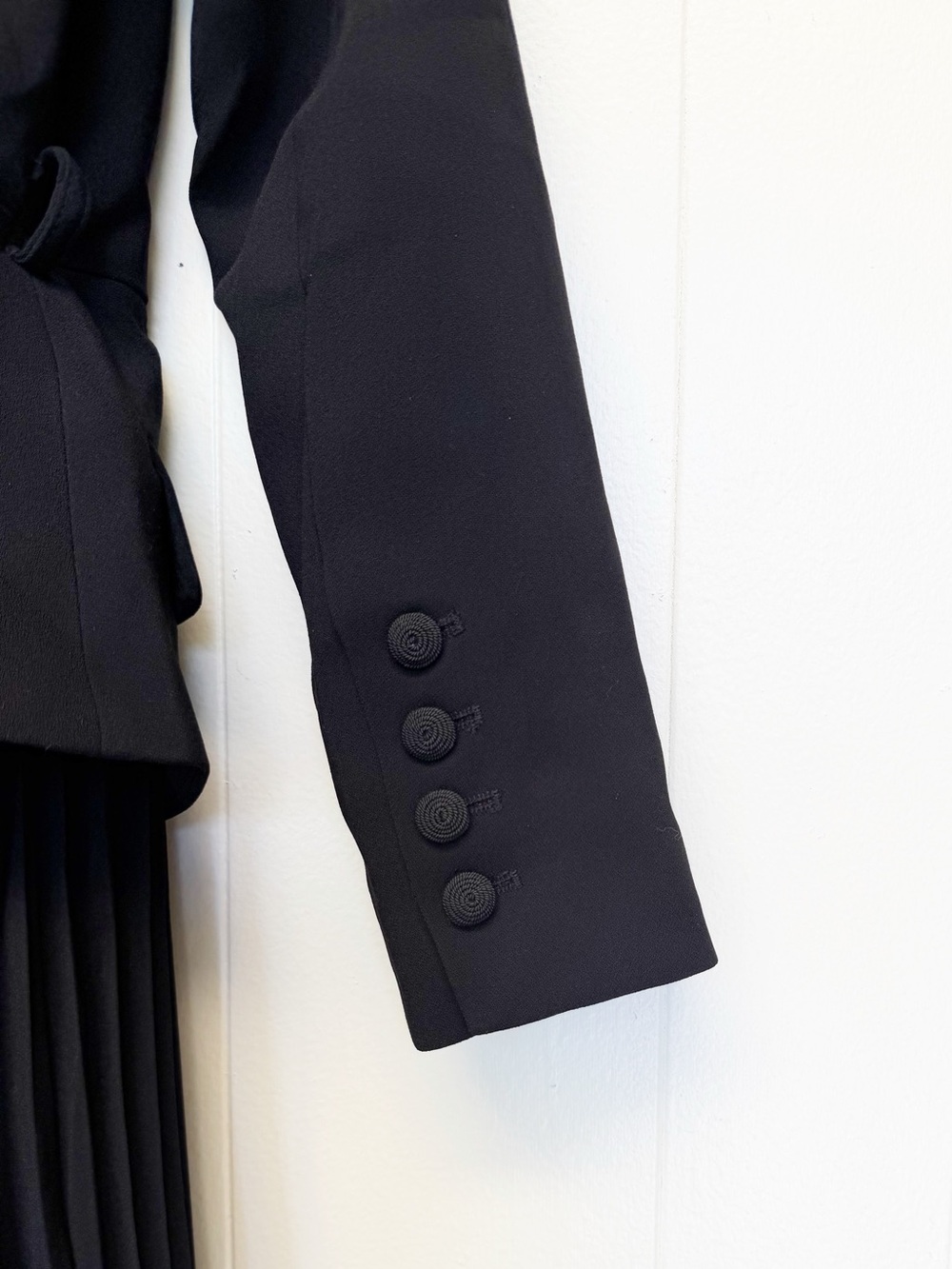NWT SIERRA DARIEN Long Sleeved Dress Fitted Bodice & Maxi Pleated Skirt Black S - Picture 11 of 11